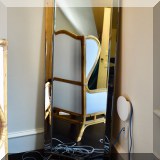 DM04. Full length mirror. 